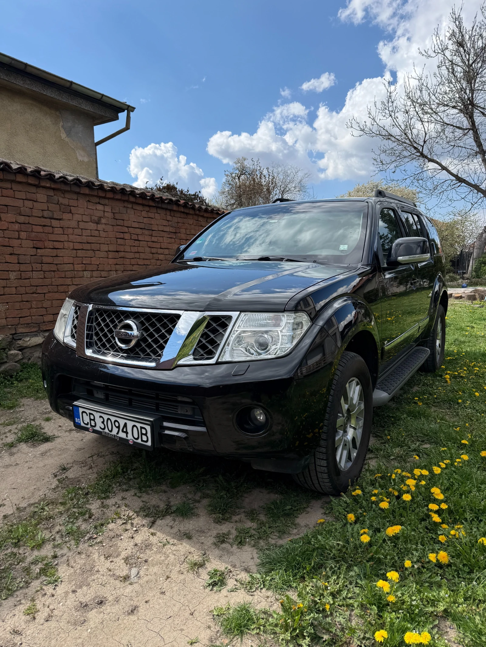 Nissan Pathfinder 7 местен