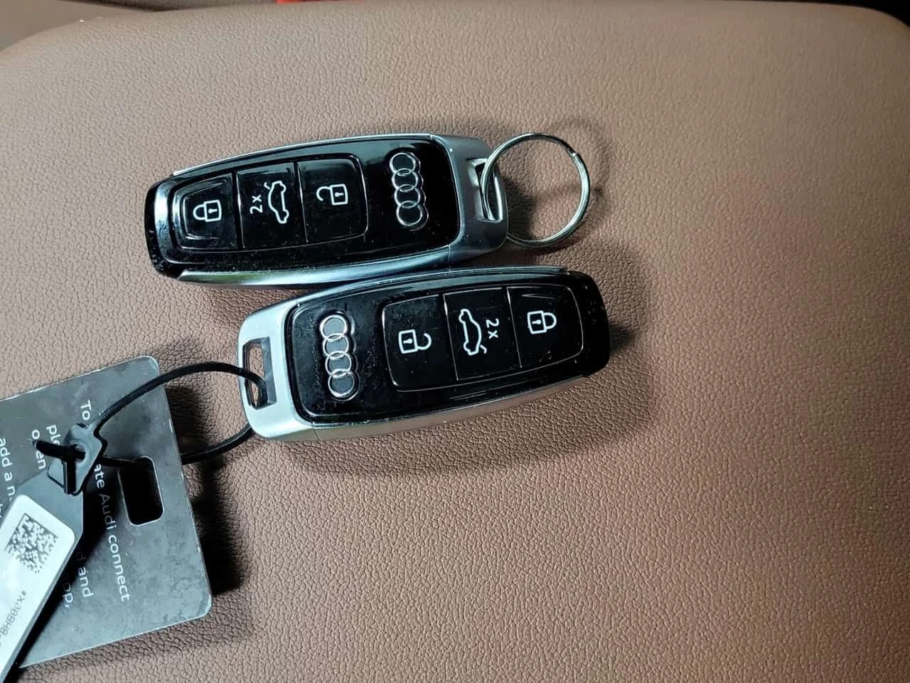 Audi Q7 * Progressiv * 2 �����* PANO* KEYLESS* �������*  | Mobile.bg � ����������� 15