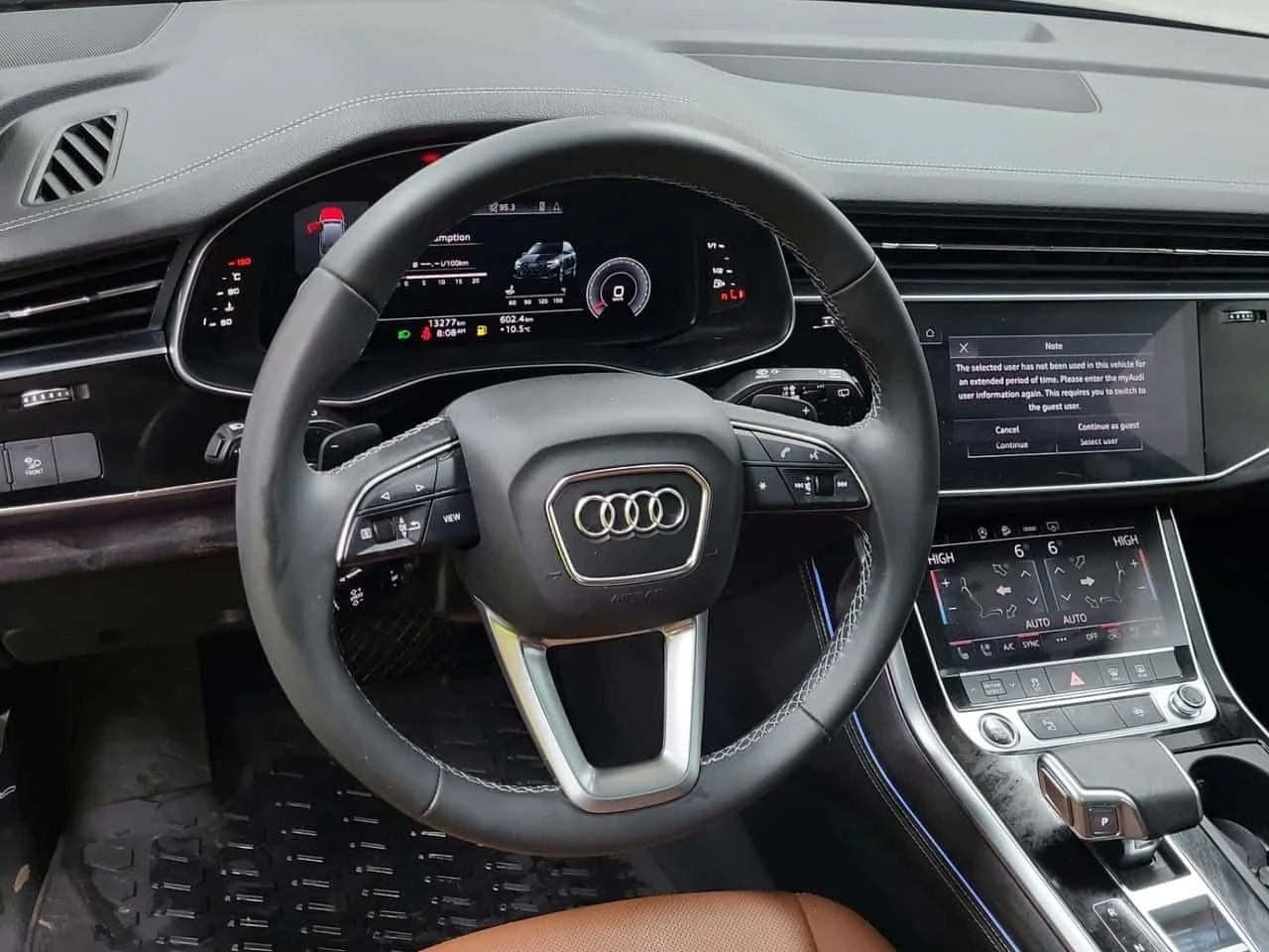 Audi Q7 * Progressiv * 2 КЛЮЧА* PANO* KEYLESS* ПОДГРЕВ*  - изображение 9