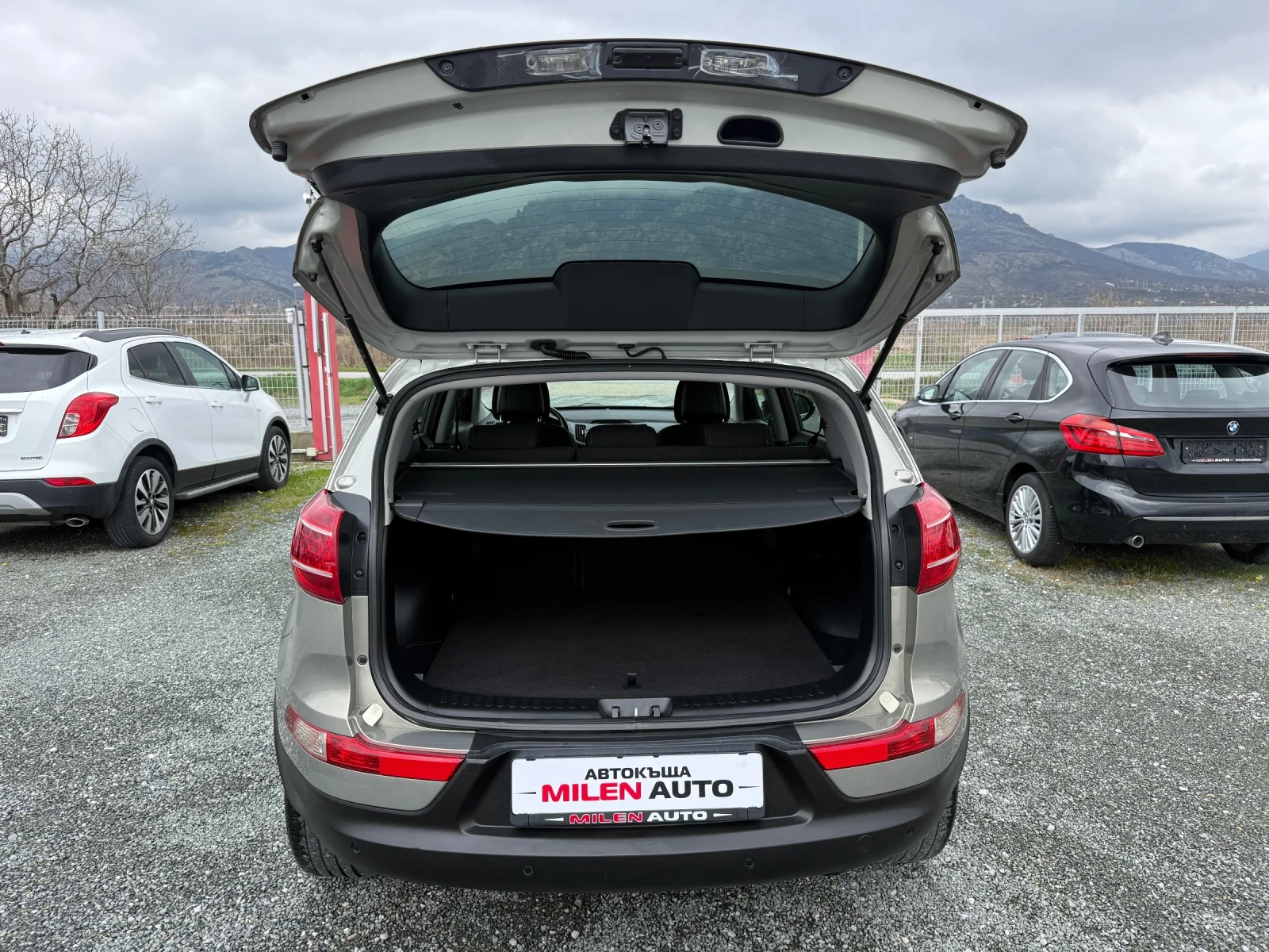 Kia Sportage (KATO НОВА), снимка 13 - Автомобили и джипове - 54078422