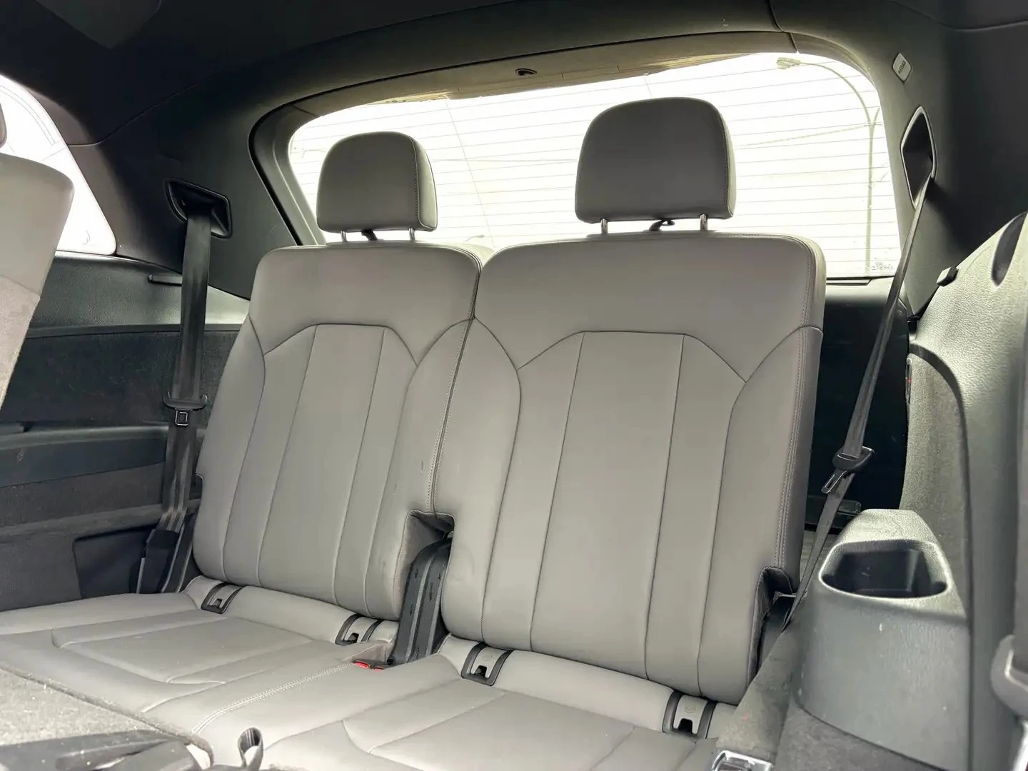 Audi SQ7 PROGRESSIV / ОБДУХ / ПОДГРЕВИ / DISTRONIC, снимка 13 - Автомобили и джипове - 54425312