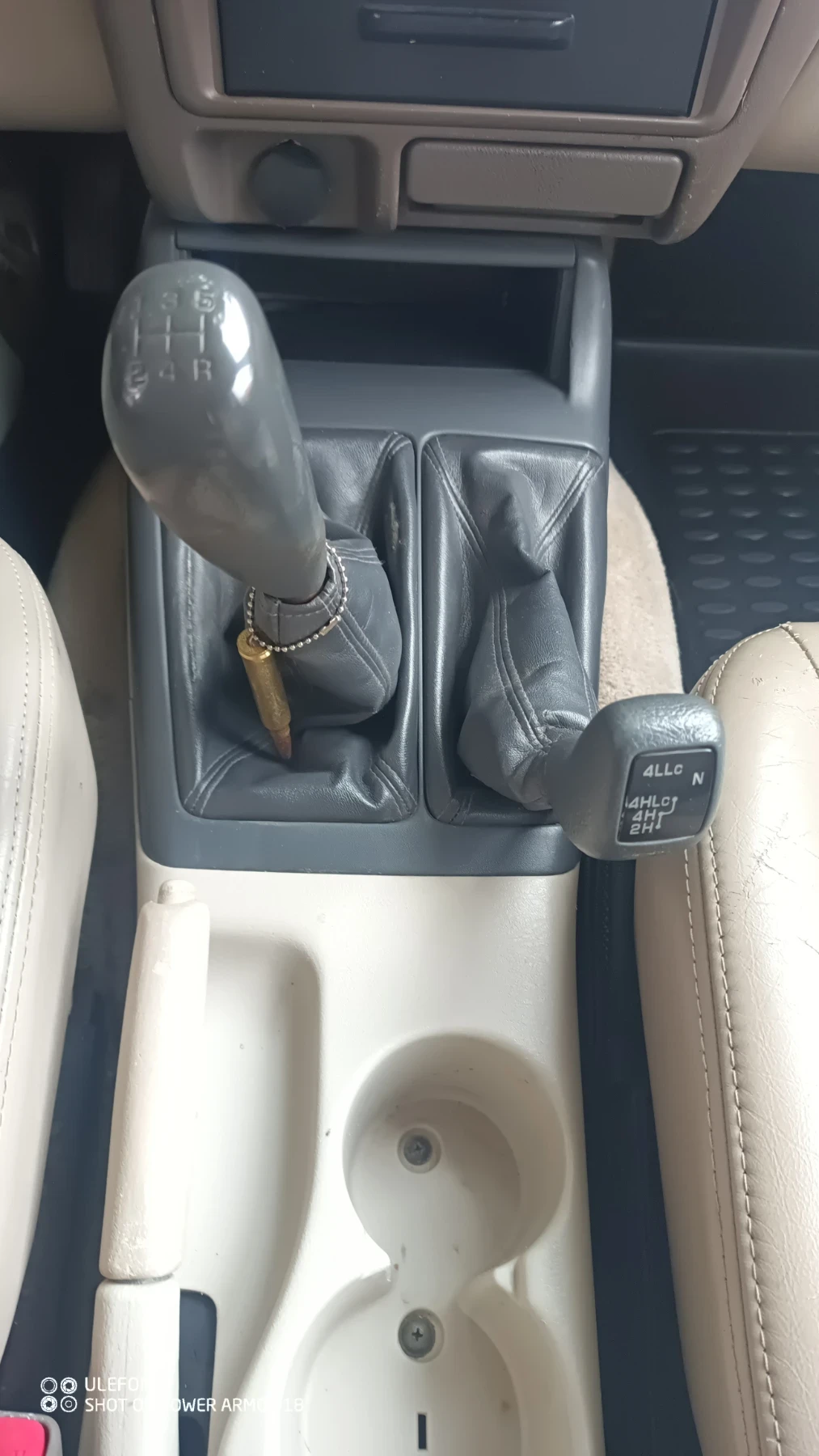 Mitsubishi Pajero sport 3.0 V6, снимка 9 - Автомобили и джипове - 55448997