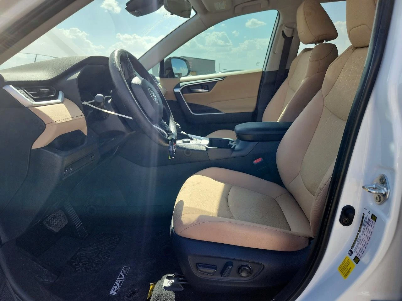 Toyota Rav4 2.5l Hybrid Xle, снимка 7 - Автомобили и джипове - 55940891