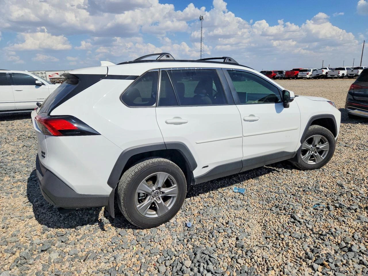 Toyota Rav4 2.5l Hybrid Xle, снимка 3 - Автомобили и джипове - 55940891