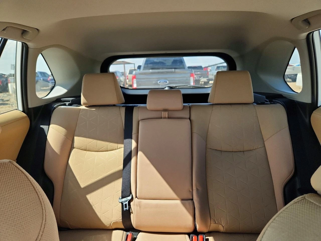 Toyota Rav4 2.5l Hybrid Xle, снимка 10 - Автомобили и джипове - 55940891