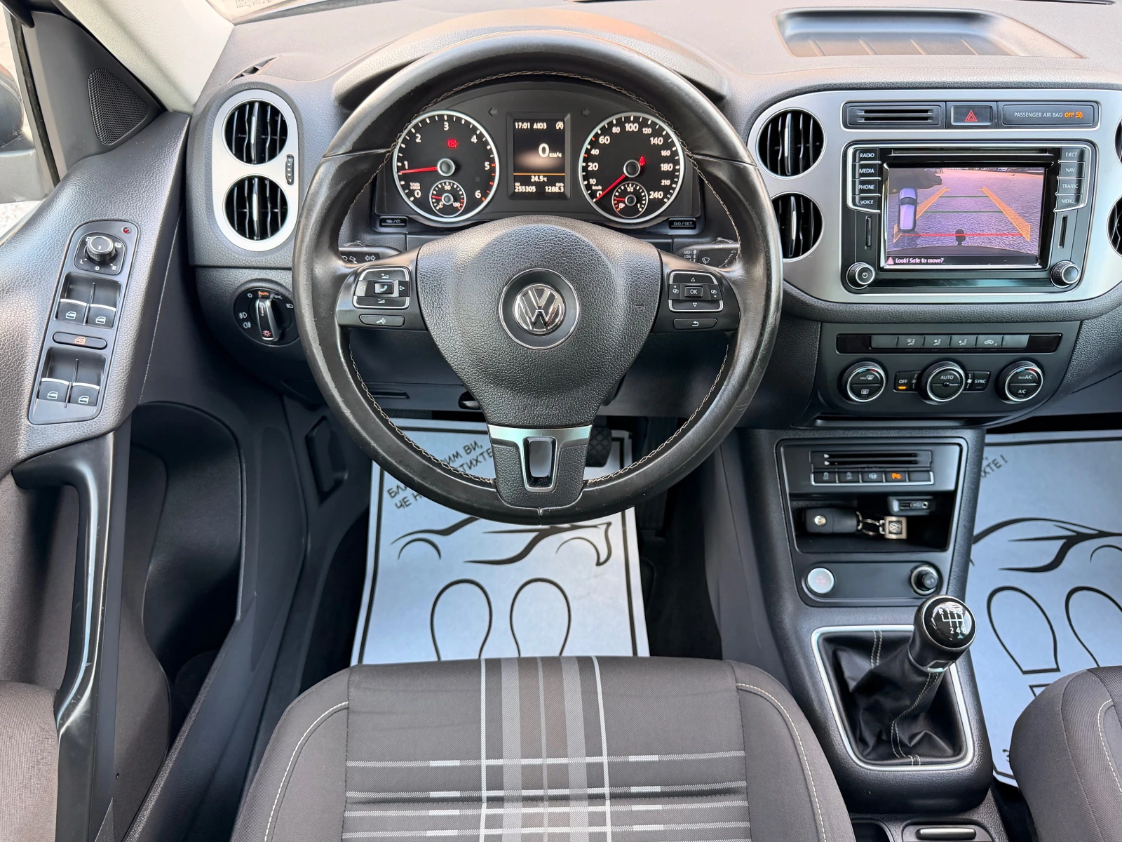 VW Tiguan 2.0TDI* 100%km* NAVI* FACE* 150ks* PANORAMA* KAMER, снимка 3 - Автомобили и джипове - 56094009