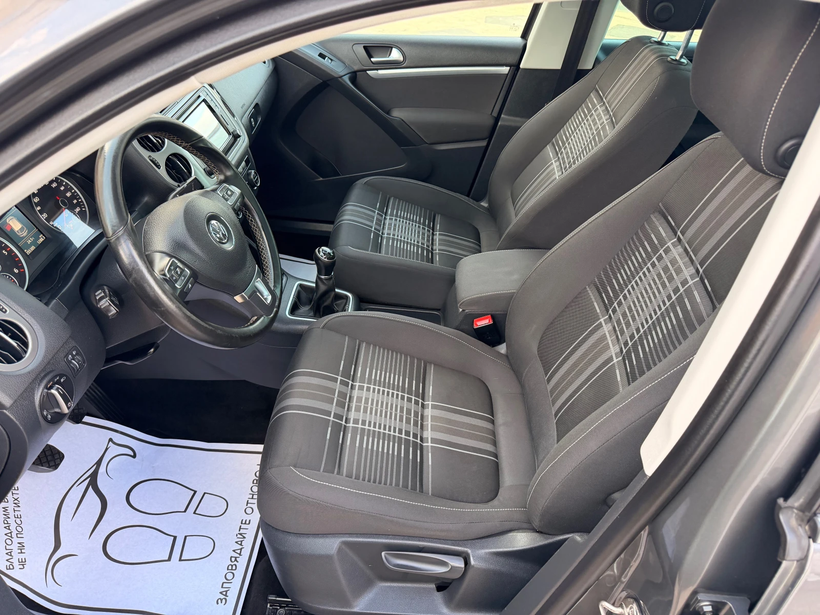 VW Tiguan 2.0TDI* 100%km* NAVI* FACE* 150ks* PANORAMA* KAMER, снимка 5 - Автомобили и джипове - 56094009