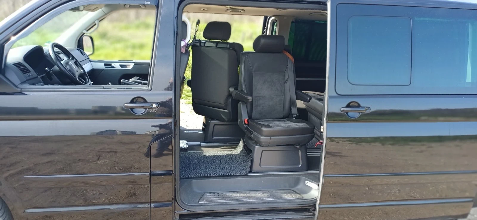 VW T5 Multivan 4x4, снимка 4 - Бусове и автобуси - 54789926