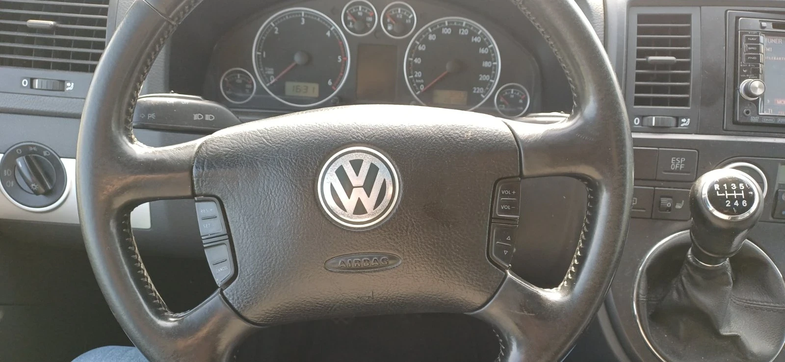VW T5 Multivan 4x4, снимка 12 - Бусове и автобуси - 54789926