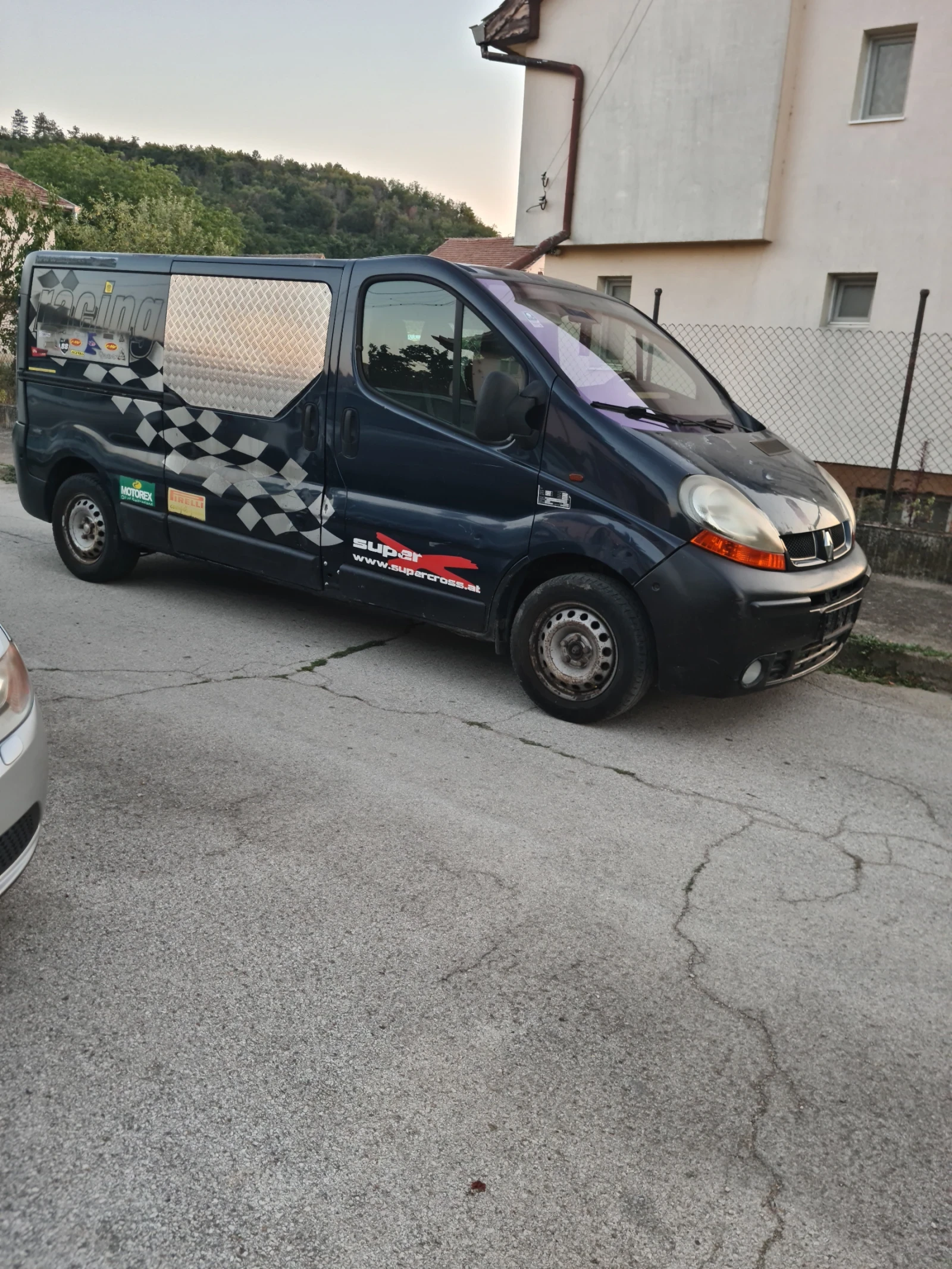 Renault Trafic 1.9-maxi baza, снимка 2 - Бусове и автобуси - 55592706