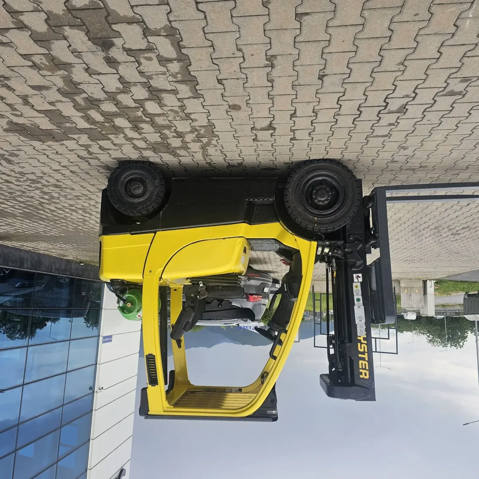 Мотокар Hyster 2.5, снимка 8 - Индустриална техника - 55186466