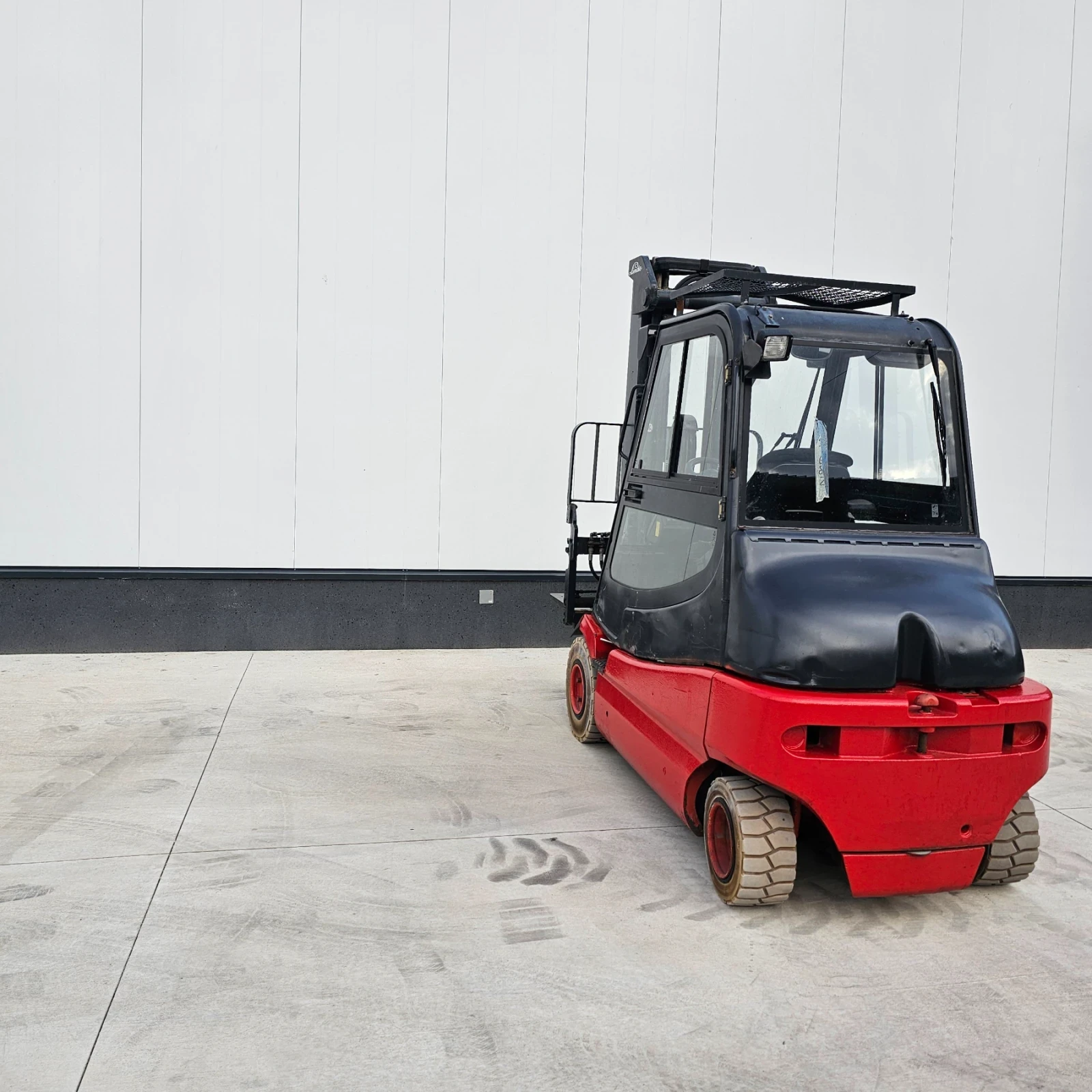 Електрокар Linde Е30S, снимка 8 - Индустриална техника - 55562763