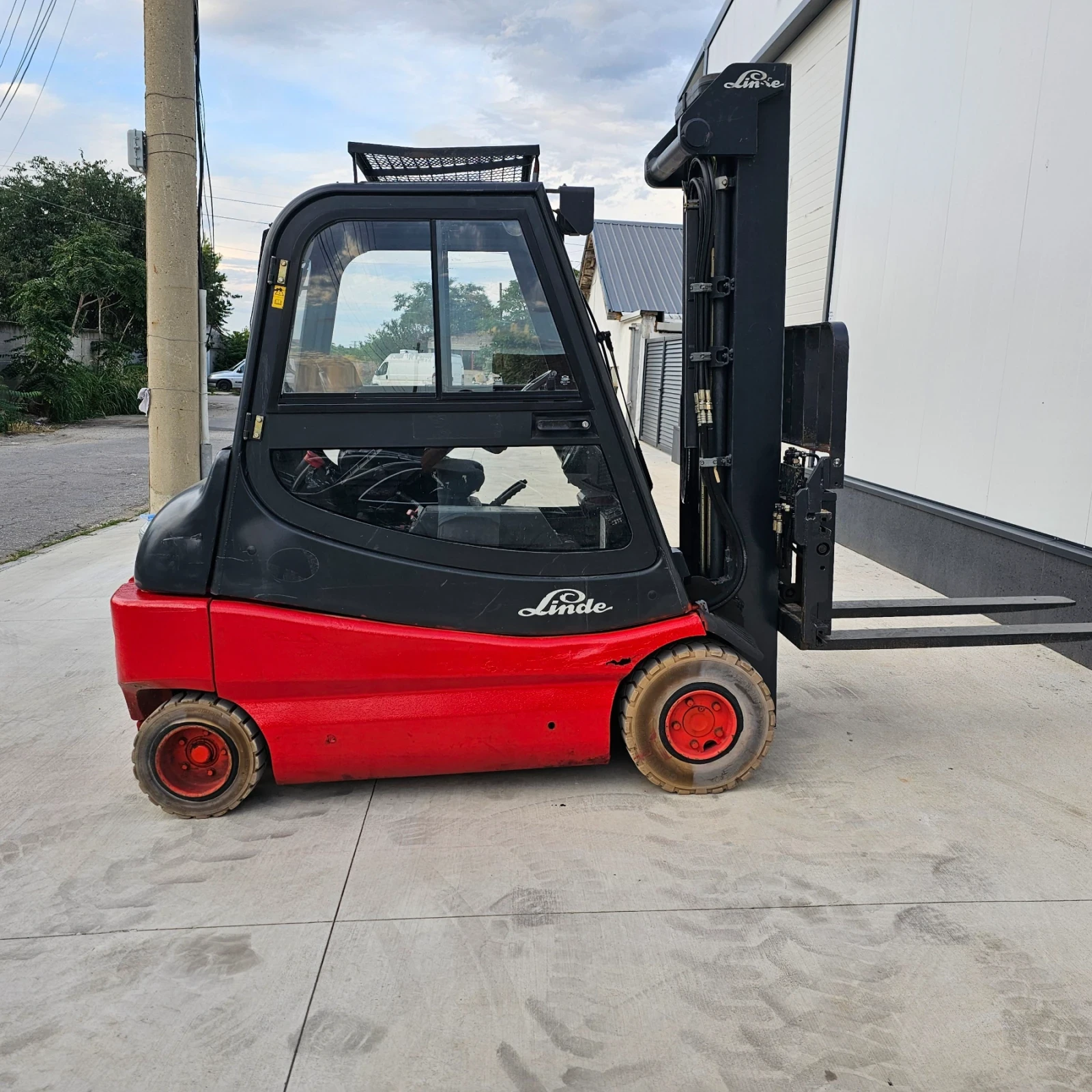 Електрокар Linde Е30S, снимка 6 - Индустриална техника - 55562763
