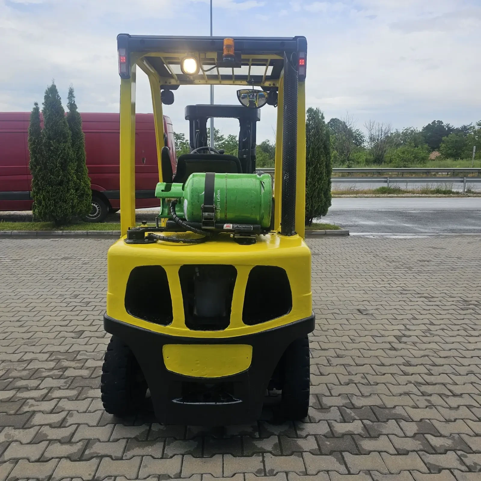 Мотокар Hyster 2.5, снимка 4 - Индустриална техника - 55186466