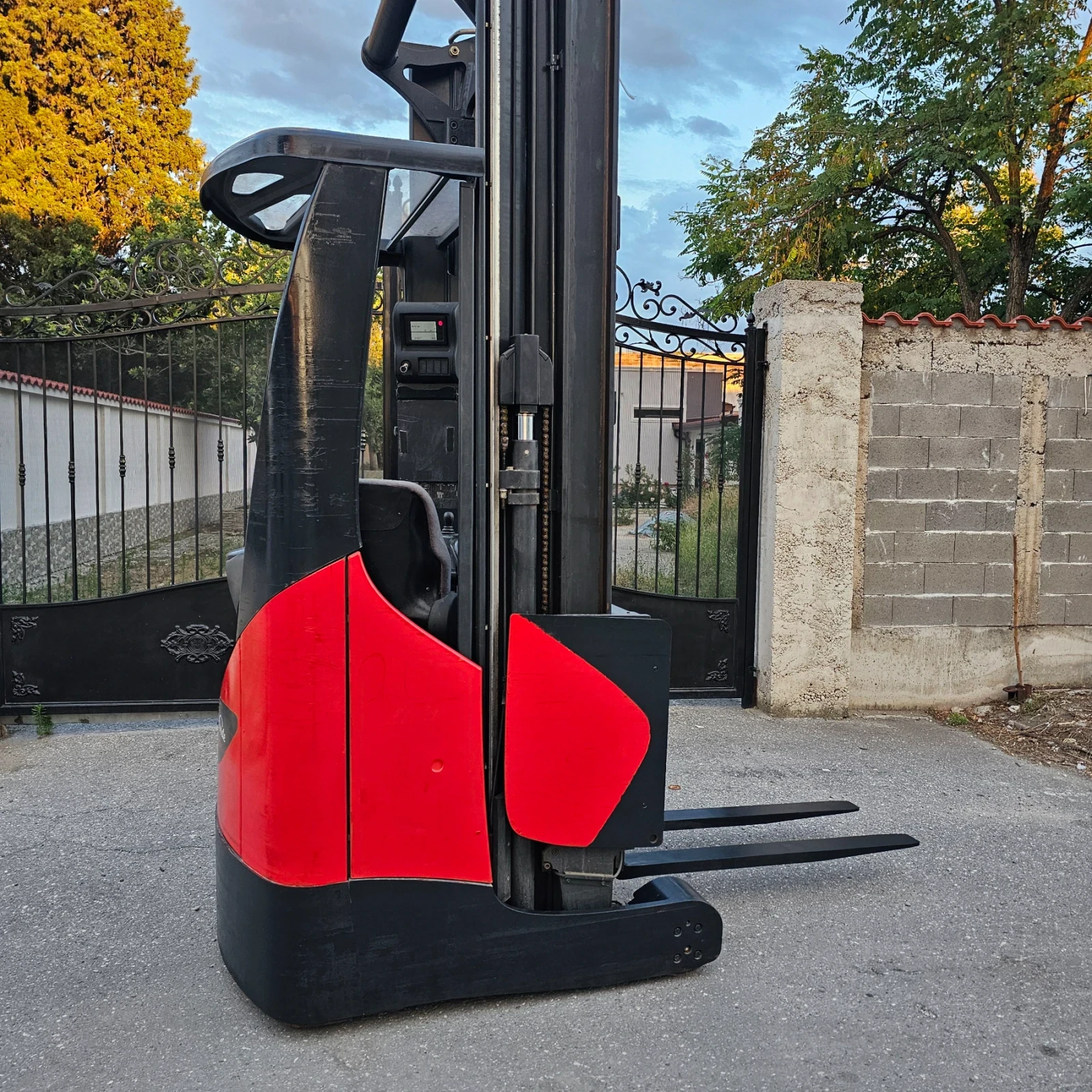 Електрокар Linde R14x, снимка 8 - Индустриална техника - 55562763
