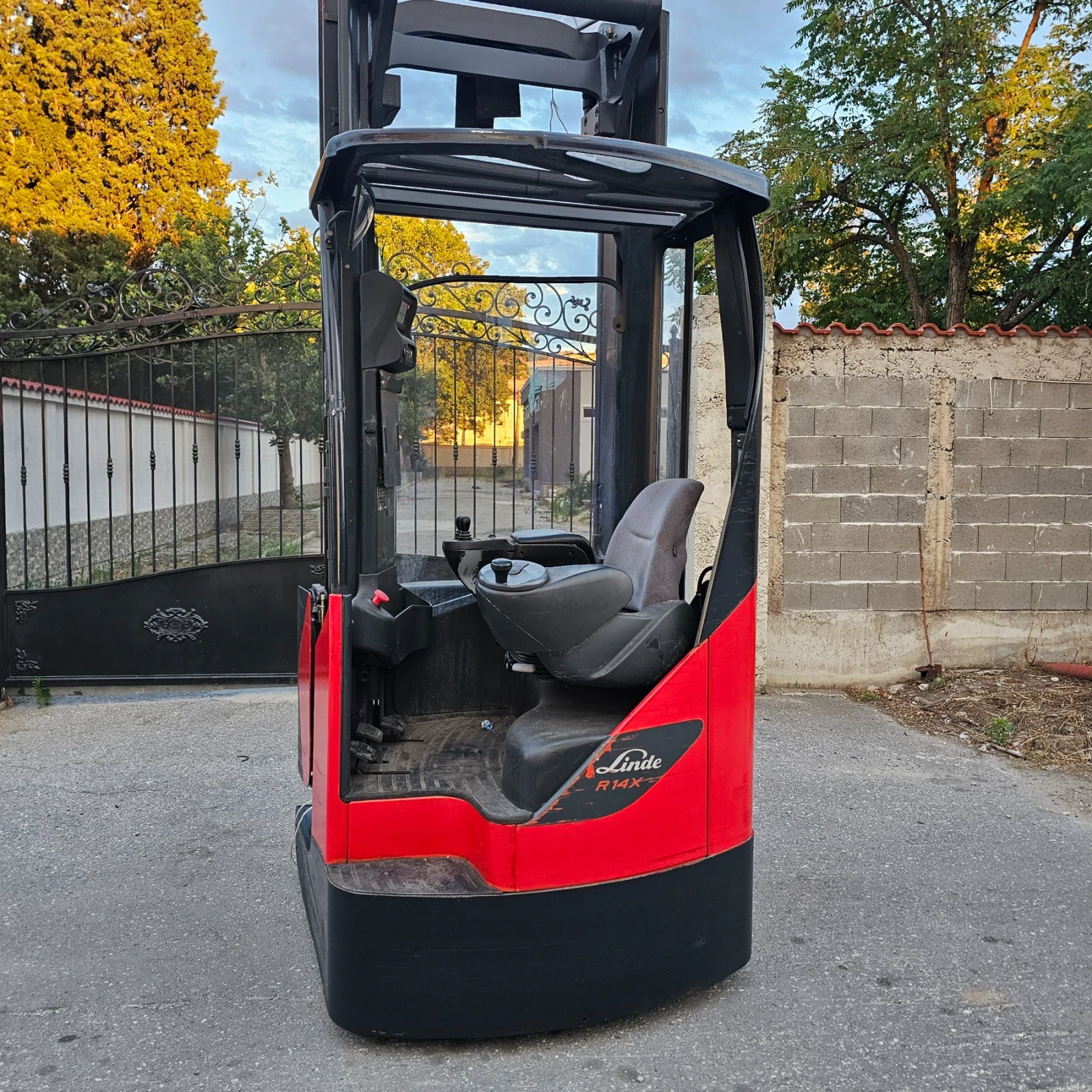 Електрокар Linde R14x, снимка 6 - Индустриална техника - 55562763