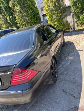  Mercedes-Benz 200
