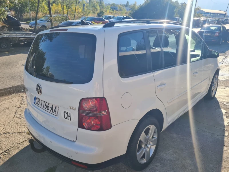 VW Touran 1.9 TDI, снимка 5 - Автомобили и джипове - 47527955