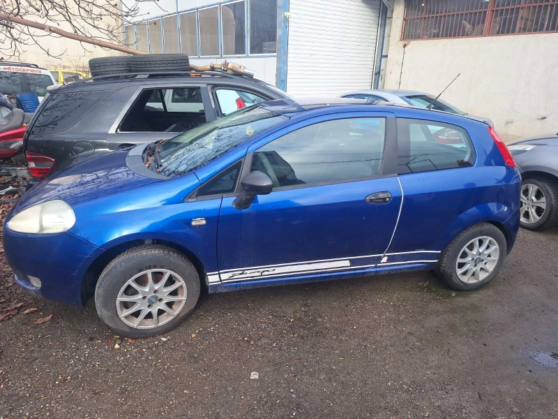 Fiat Punto 1.2 16в Гранде, снимка 1 - Автомобили и джипове - 48293823