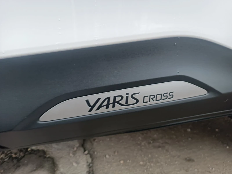 Toyota Yaris Cross HYBRID 1.5, снимка 3 - Автомобили и джипове - 48507619