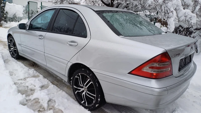 Mercedes-Benz C 200 2.2 cdi 122 kc, снимка 4 - Автомобили и джипове - 48690590