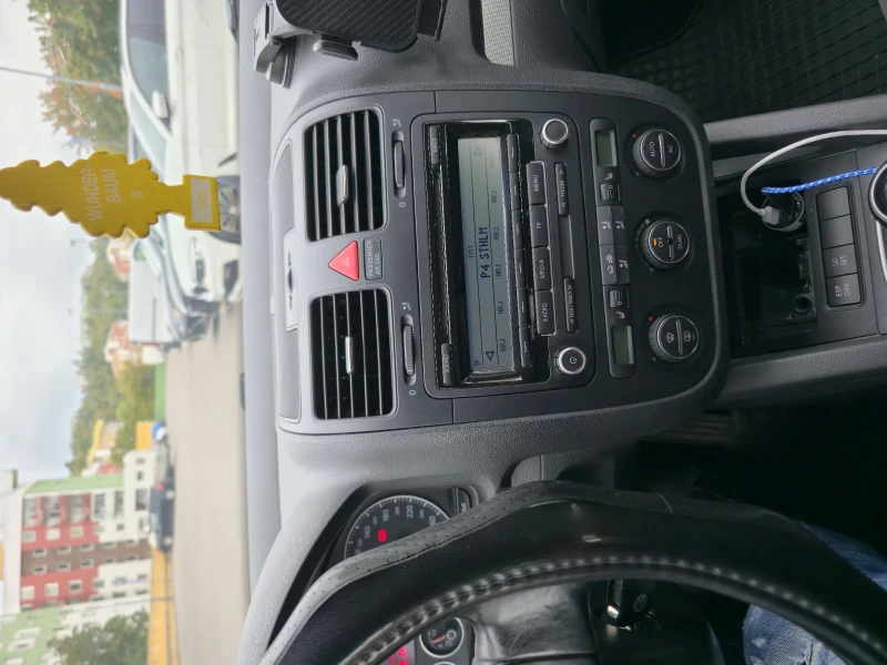 VW Golf, снимка 4 - Автомобили и джипове - 51978471