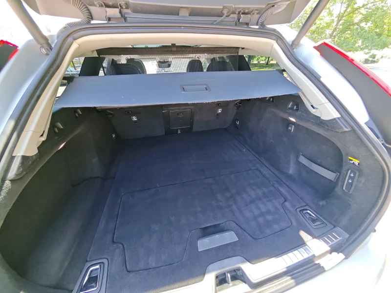 Volvo V90 Cross Country D5, снимка 13 - Автомобили и джипове - 52338197