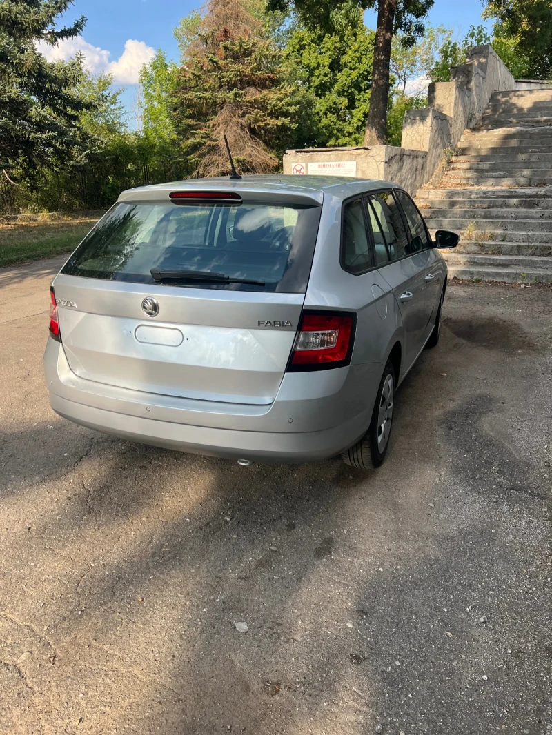Skoda Fabia, снимка 3 - Автомобили и джипове - 52616137