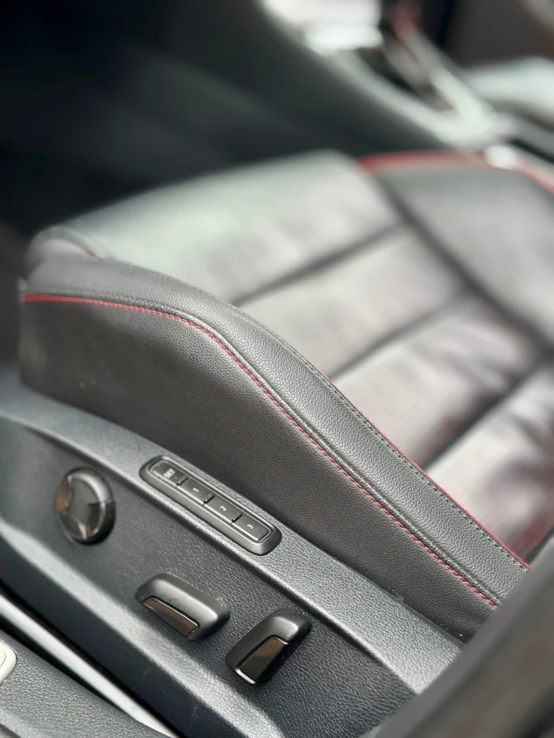 VW Golf GTI, снимка 8 - Автомобили и джипове - 52879764