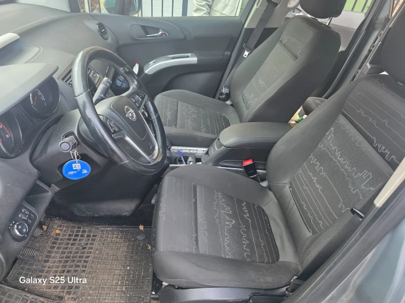 Opel Meriva 1.7cdti, снимка 4 - Автомобили и джипове - 52903757