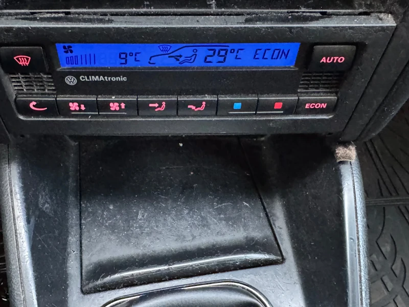 VW Golf, снимка 7 - Автомобили и джипове - 53013703