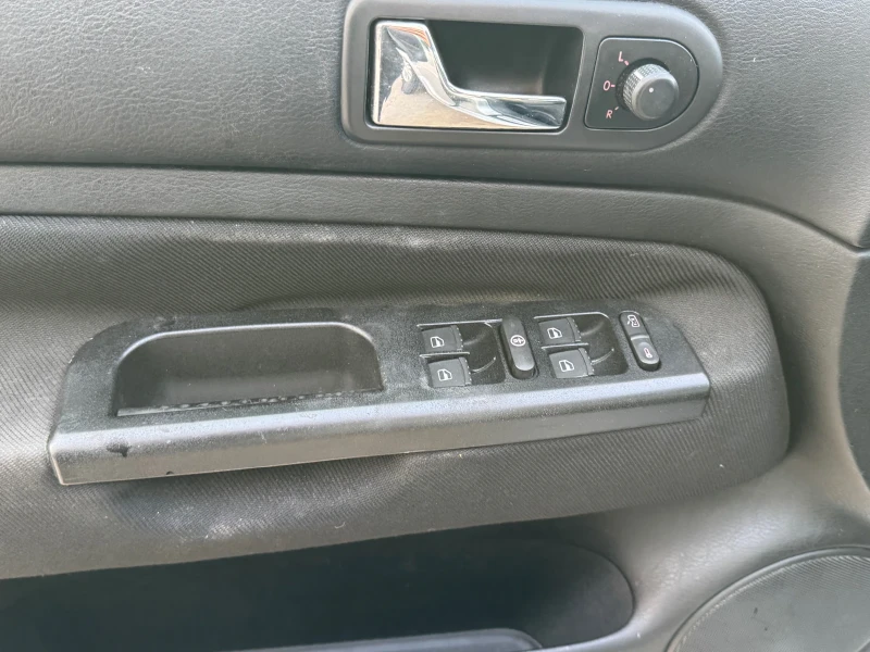 VW Golf, снимка 12 - Автомобили и джипове - 53013703