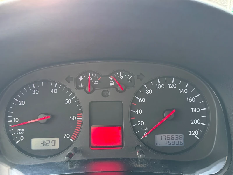 VW Golf, снимка 13 - Автомобили и джипове - 53013703