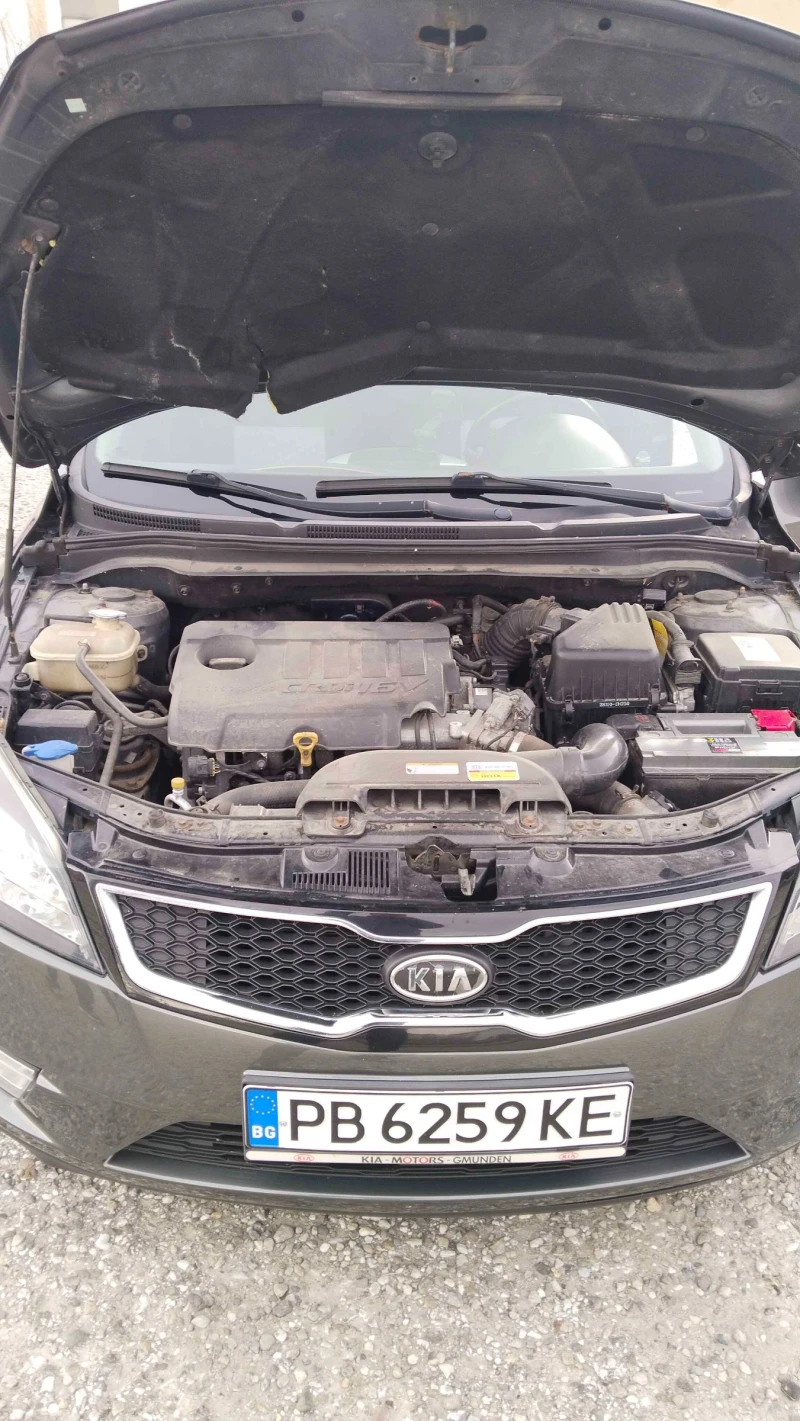 Kia Ceed, снимка 4 - Автомобили и джипове - 53018885