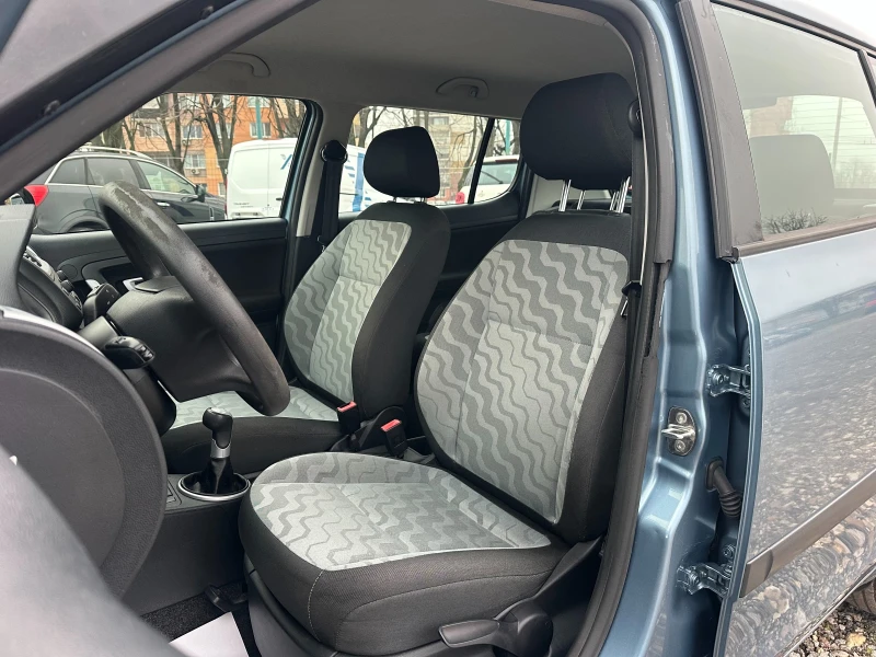 Skoda Fabia 1.4i 86kc, снимка 9 - Автомобили и джипове - 53456958