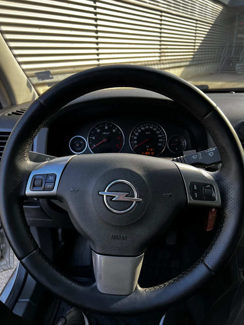 Opel Signum 2.2 DTI - 4900 лв. - 77283808 | Car24.bg