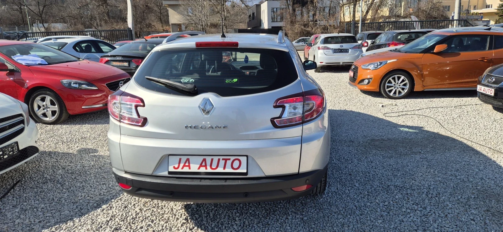 Renault Megane 2.0-140кс.автомат. - изображение 7