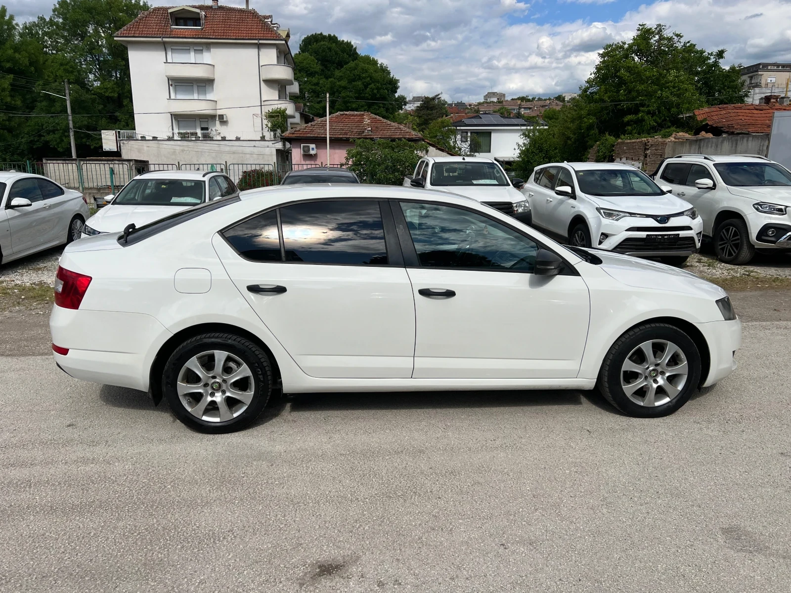 Skoda Octavia 1.6 TDI - изображение 2