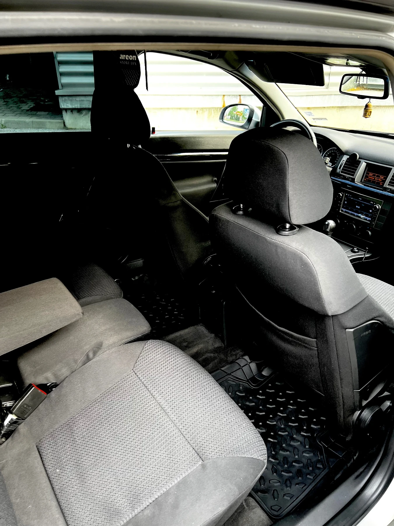 Opel Signum 2.2 DTI - изображение 9