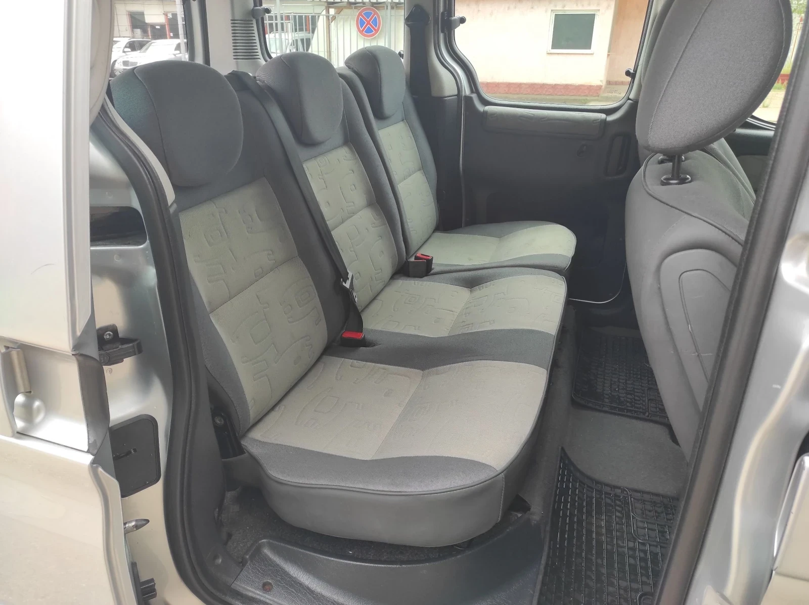 Peugeot Partner 1.6HDI 90к.с Климатик Пътническа - изображение 6