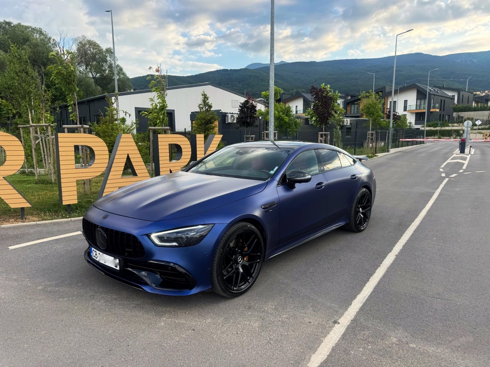 Mercedes-Benz AMG GT 5.3AMG 4 MATIC 435ks CARBON  - изображение 2