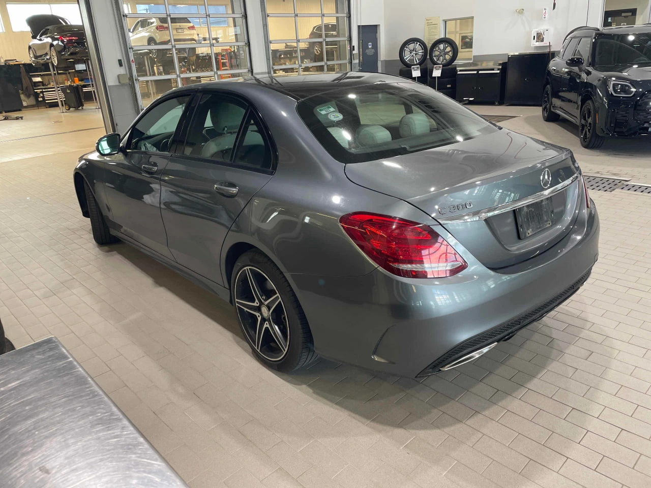 Mercedes-Benz C 300 * CARFAX * АВТО КРЕДИТ * ЦЕНА ДО БГ! - изображение 4