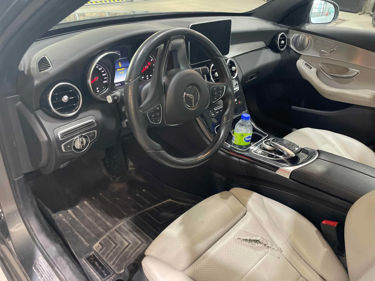 Mercedes-Benz C 300 * CARFAX * АВТО КРЕДИТ * ЦЕНА ДО БГ! - изображение 7