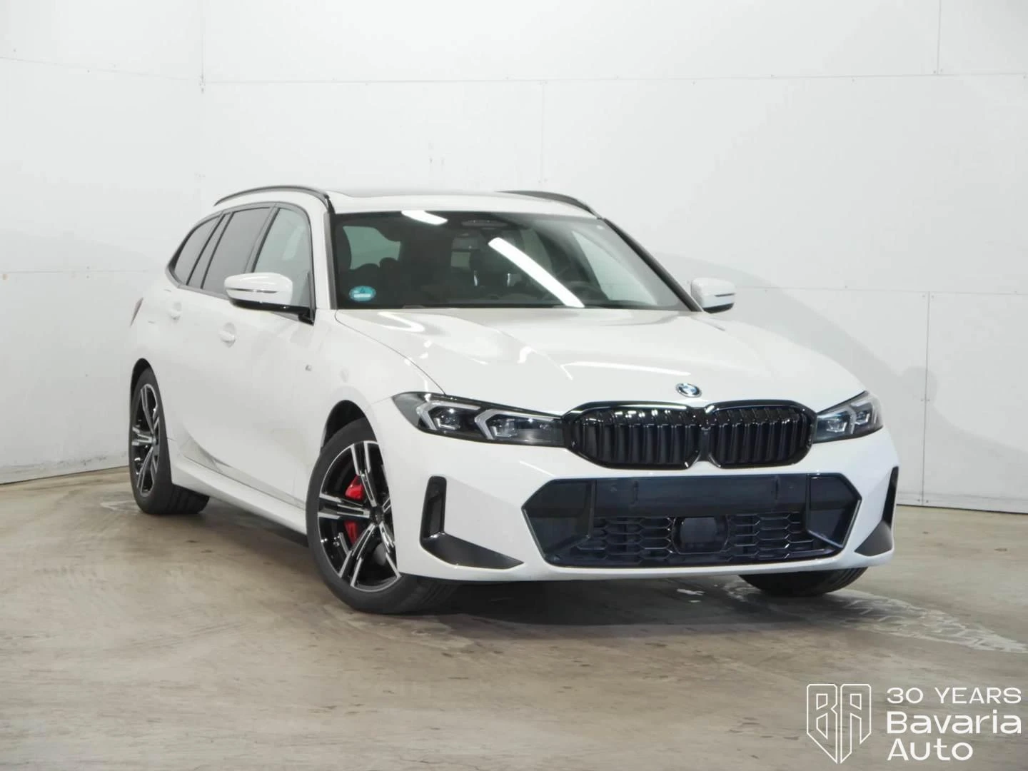 BMW 330 e xDrive Touring Sportautomatic - изображение 4
