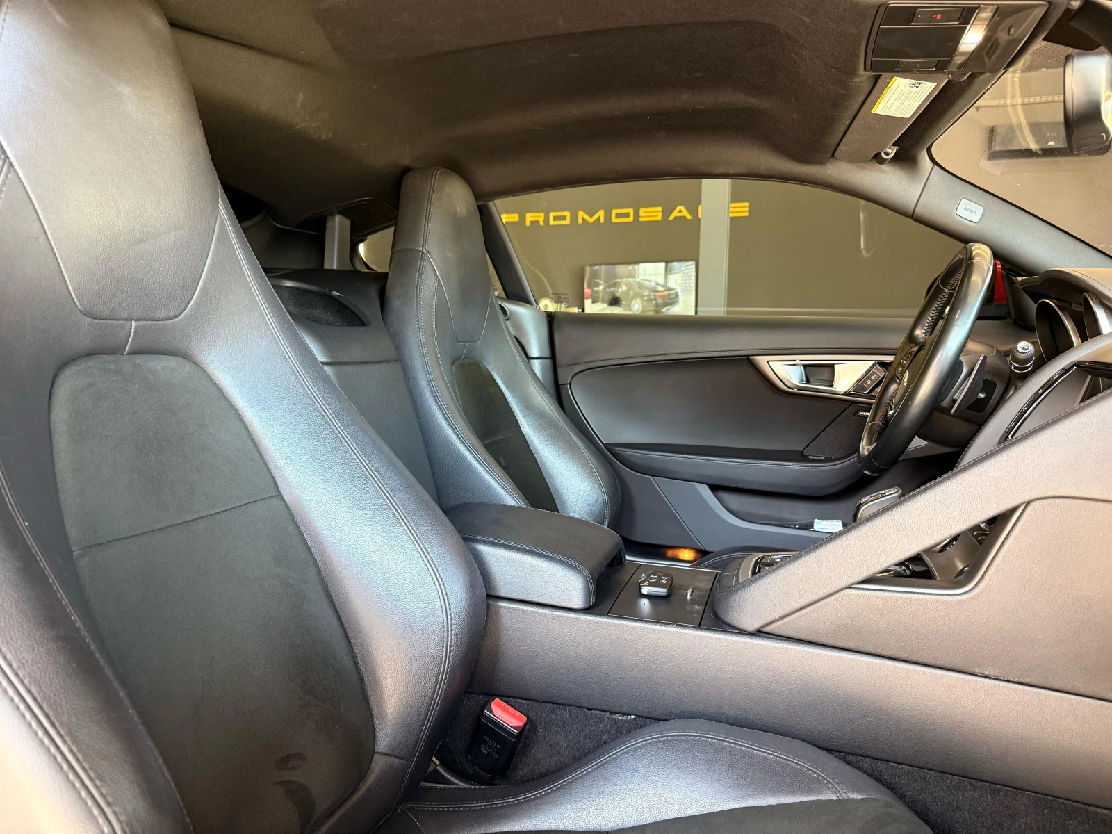 Jaguar F-Type  P340 V6* Automatic* Лизинг* Meridian - изображение 8