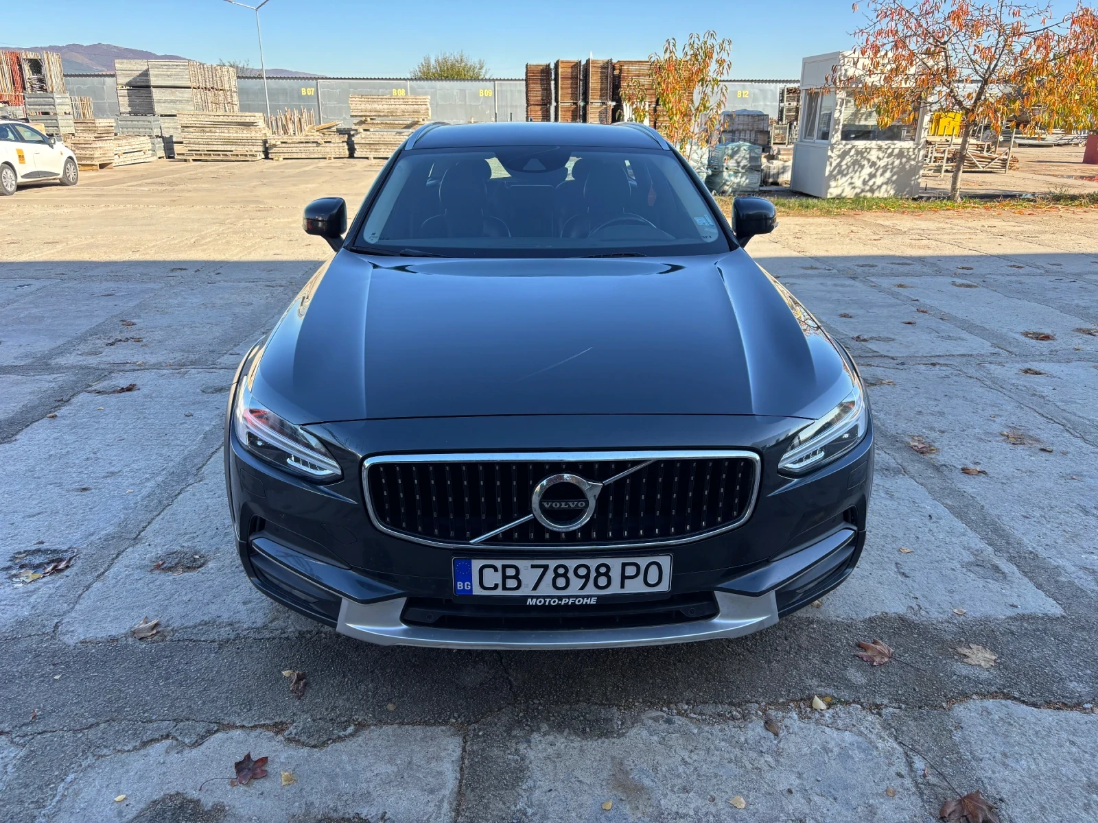 Volvo V90 Cross Country D5 - изображение 3