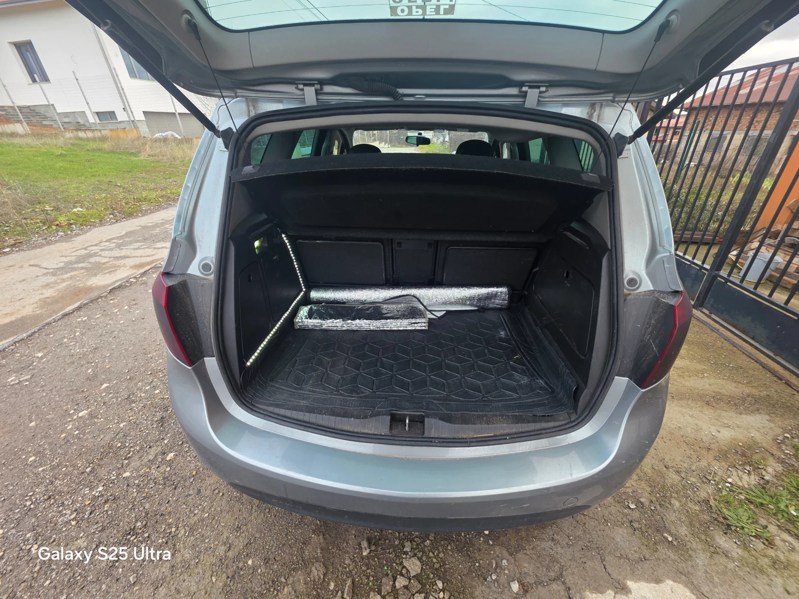 Opel Meriva 1.7cdti, снимка 12 - Автомобили и джипове - 53765235