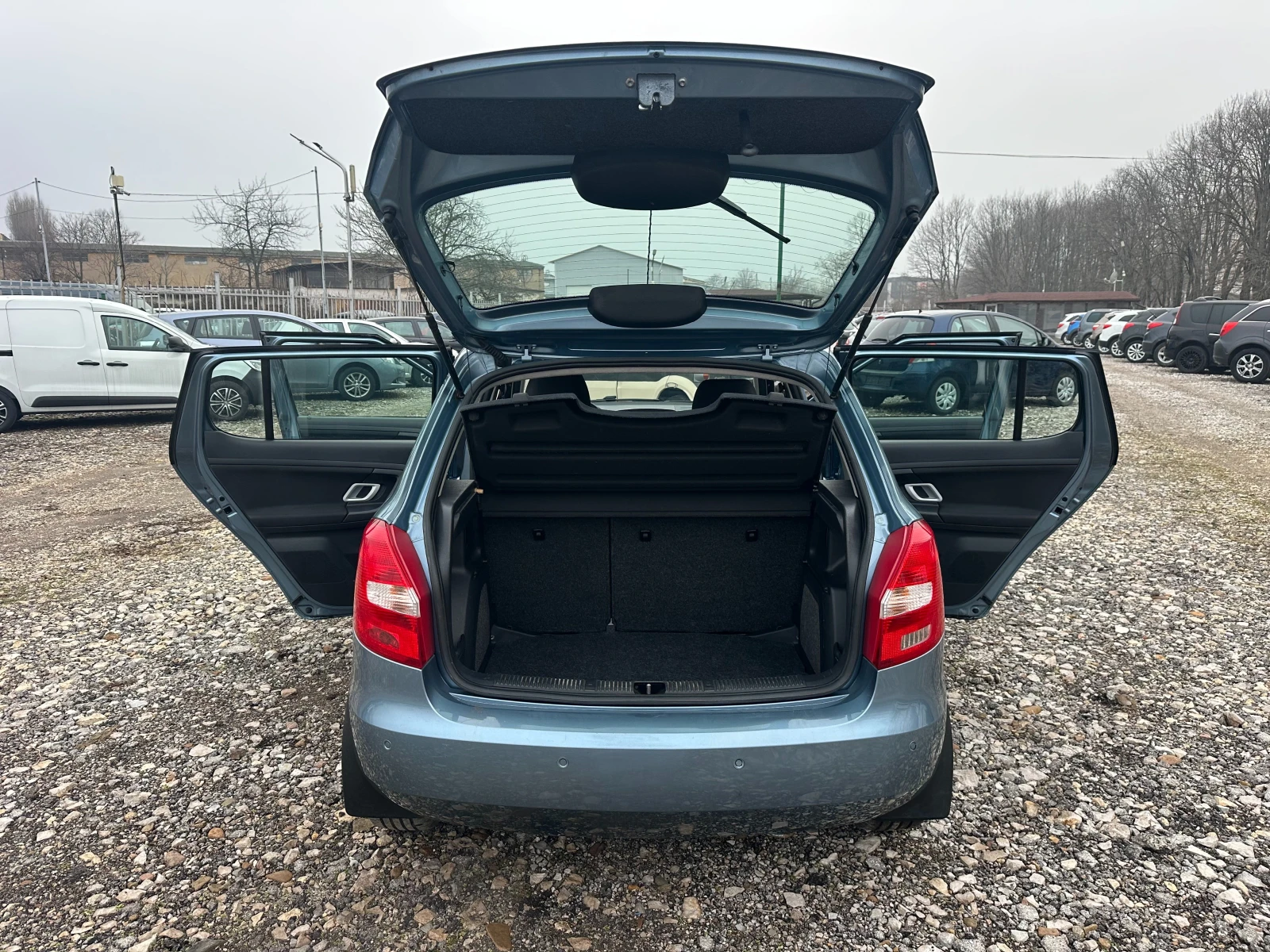 Skoda Fabia 1.4i 86kc | Mobile.bg � ����������� 14