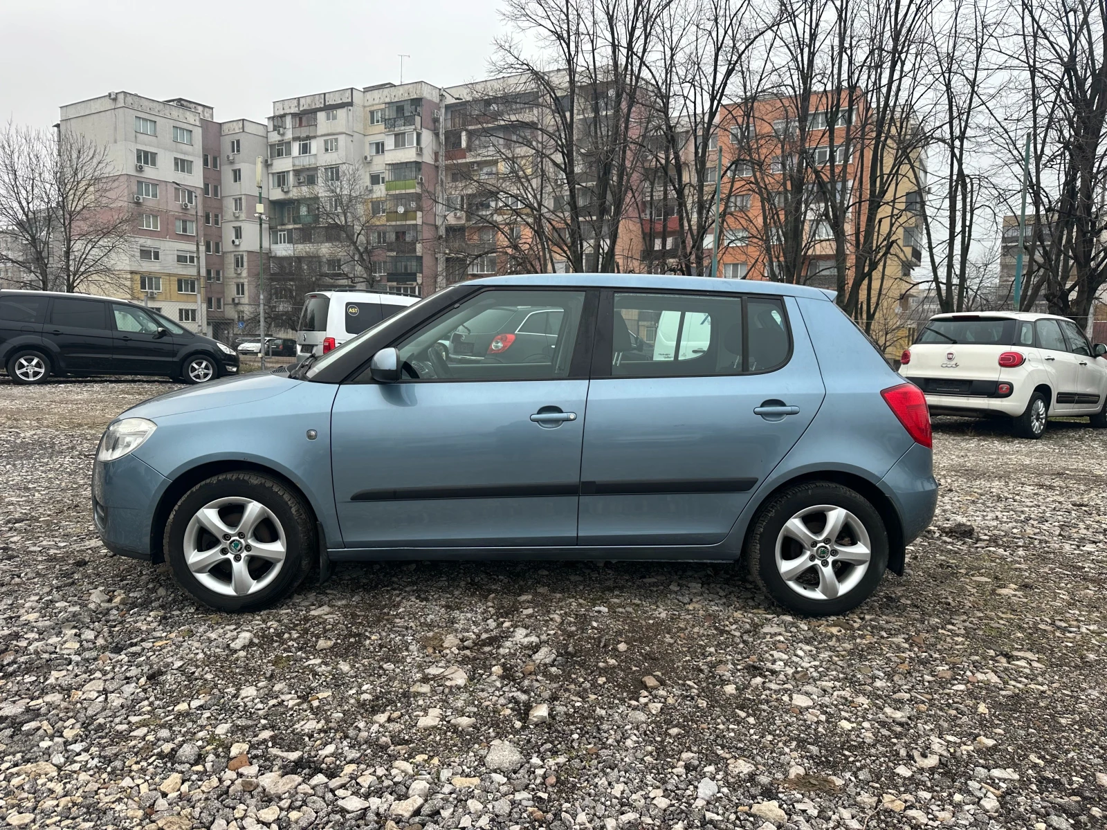 Skoda Fabia 1.4i 86kc - изображение 2