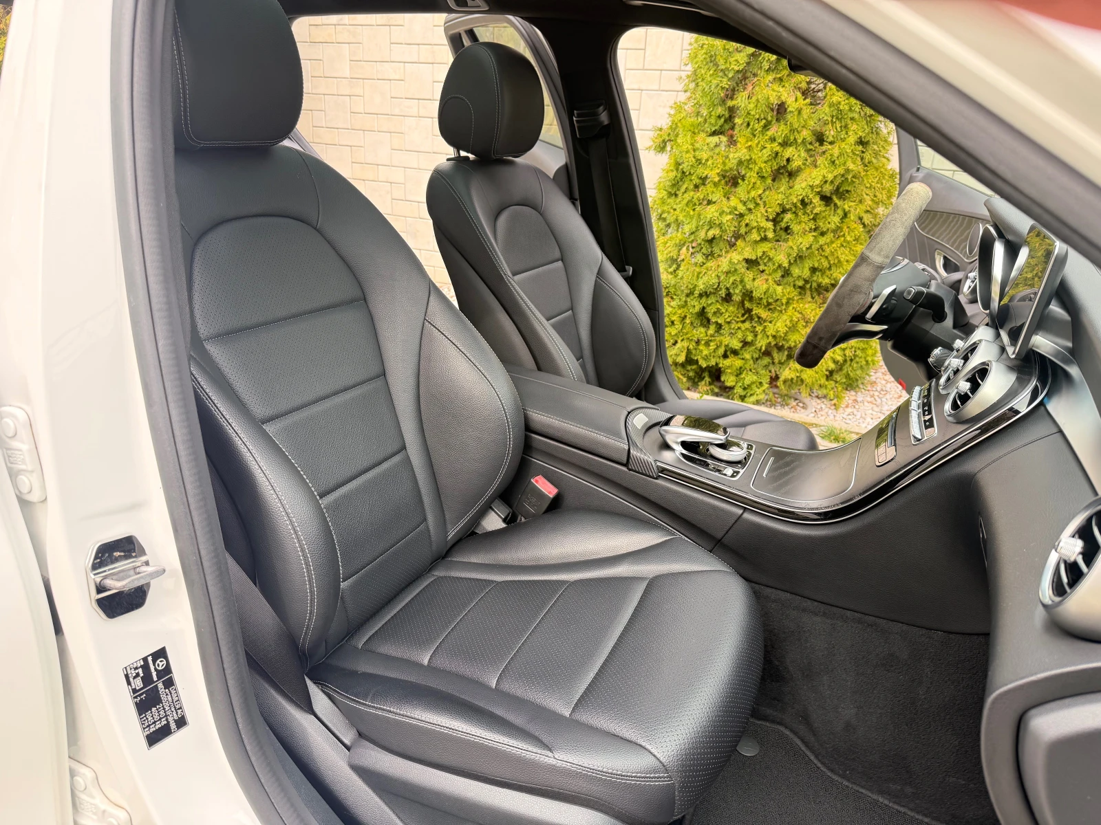 Mercedes-Benz C 220 d AMG* 9G-TRONIC* PANORAMA | Mobile.bg � ����������� 9